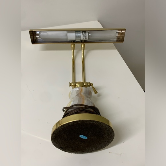 Mid Century Vtg House of Troy Solid Articulating Banker’s Piano Desk Lamp - Picture 11 of 16